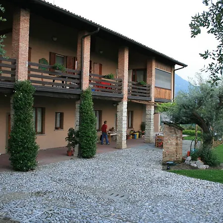 Bed & Breakfast Bio&b Cascina Montebello *